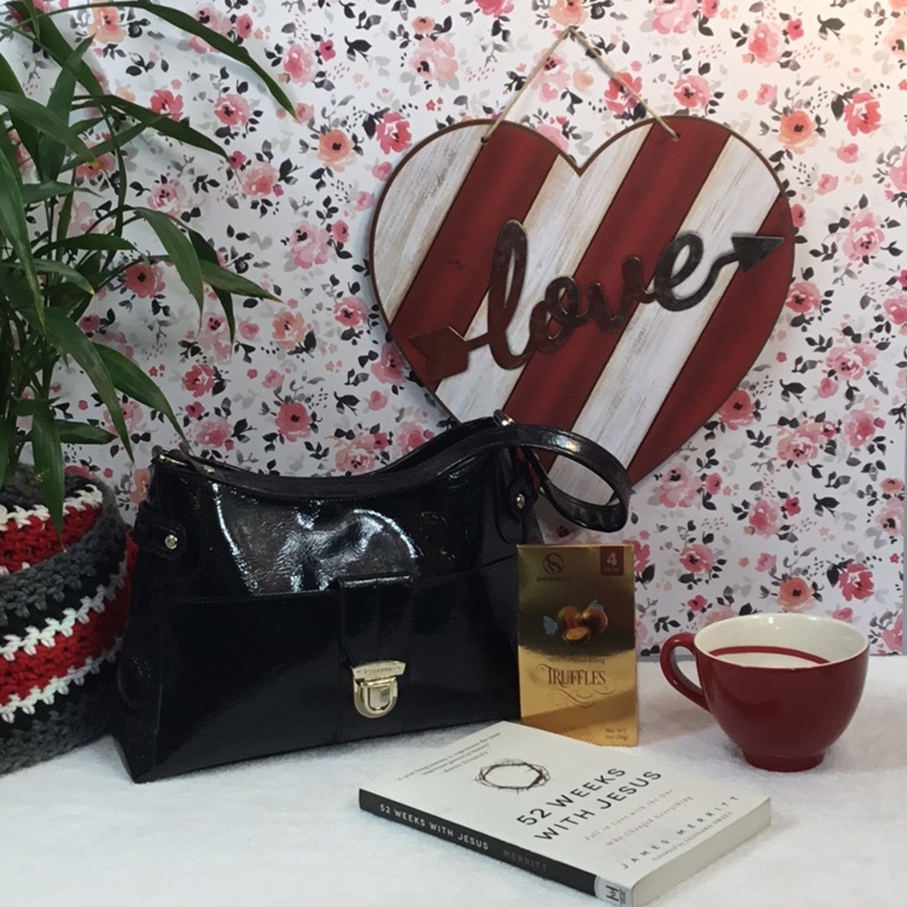 🌿❤️🌿”LIZ CLAIBORNE BLACK HANDBAG”🌿❤️🌿